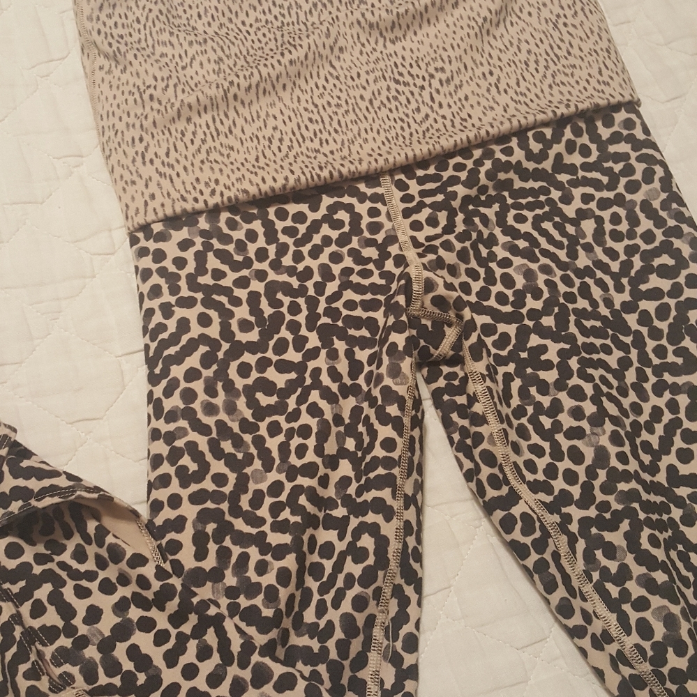Lululemon Wunder Under crop